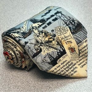 Vintage Museum Artifacts Men's Tie 100% Silk Historic Scenes Made in the USA